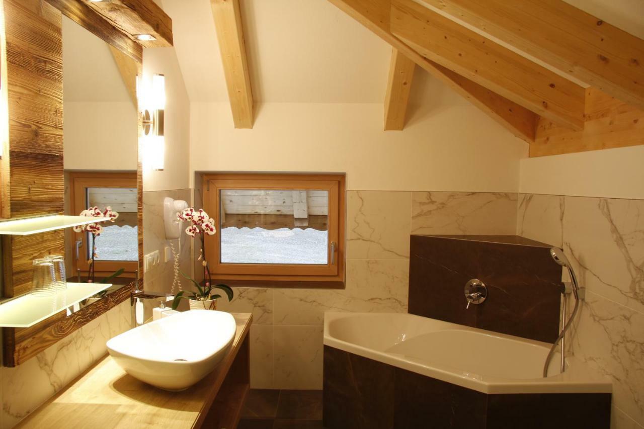 Hotel Nussbaumerhof *** ロデンゴ エクステリア 写真