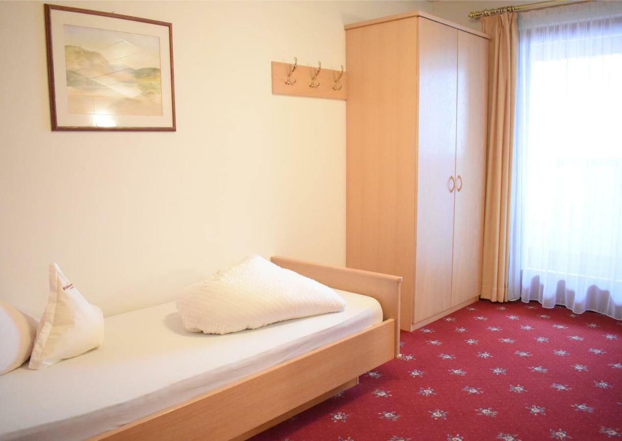 Hotel Nussbaumerhof *** ロデンゴ エクステリア 写真