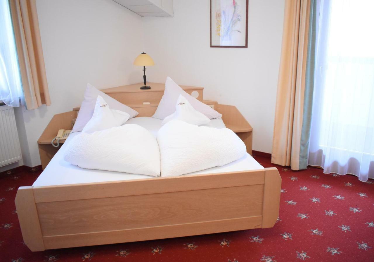 Hotel Nussbaumerhof *** ロデンゴ エクステリア 写真