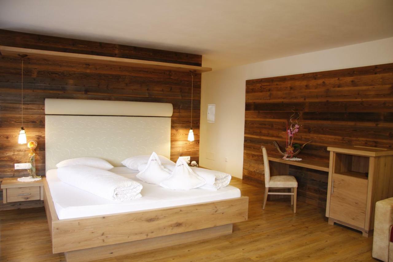 Hotel Nussbaumerhof *** ロデンゴ エクステリア 写真